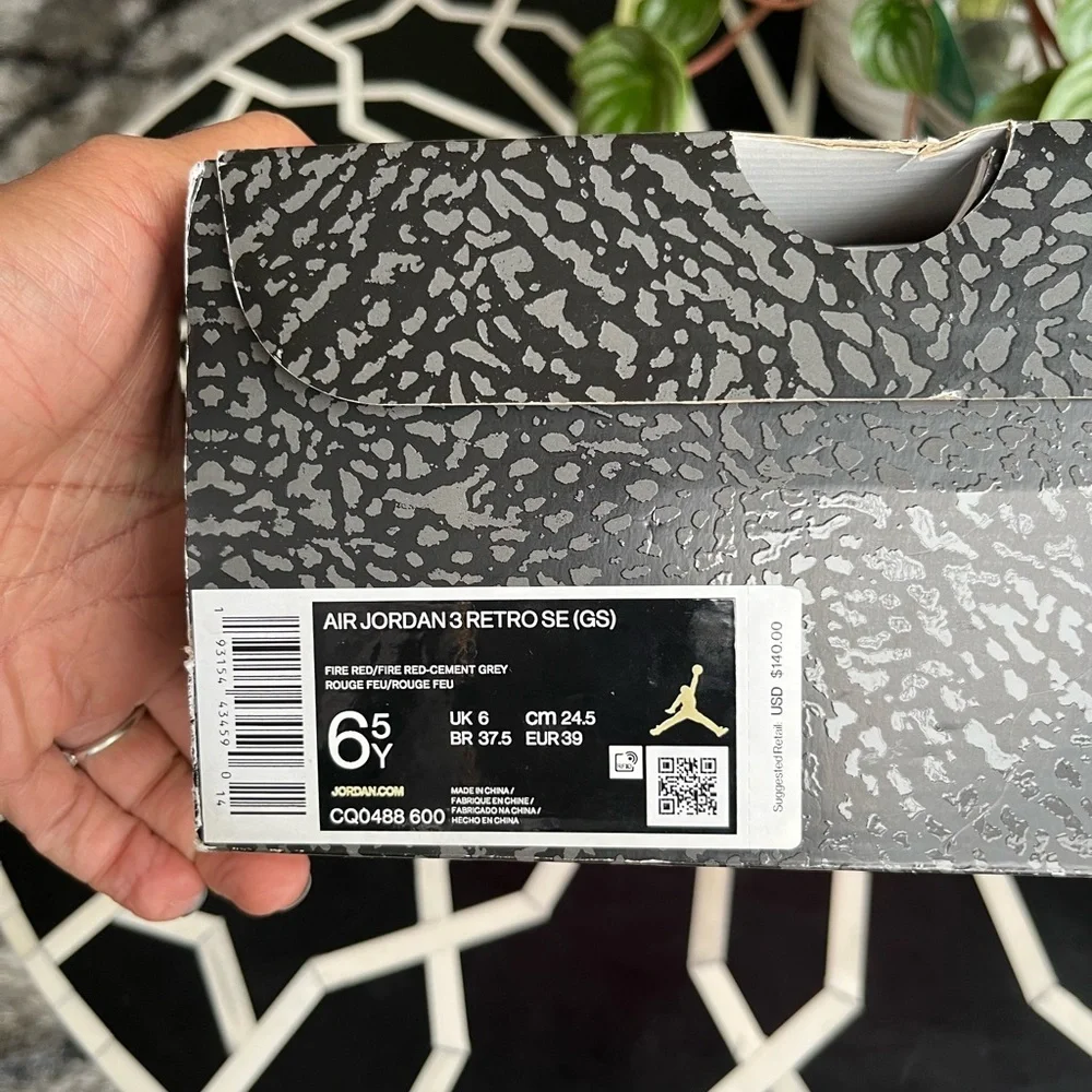 Air Jordan 3 Retro SE Fire Red Cement Grey Basketball Shoes - Picture 15 of 16